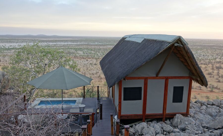 etosha-nationalpark-namibia-bigfive-reisen-afrikaspezialist-fine-travel-stgallen-reiseberatung-ferien-dolomite
